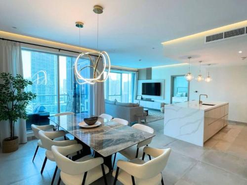 Luxury 2 Bedroom Shemara Tower Dubai Marina