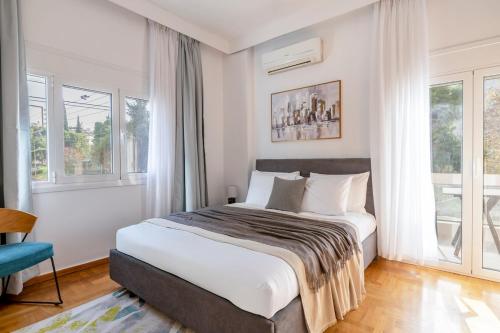 Sunlit 3BDR Family APT, Near Sea & City Center!