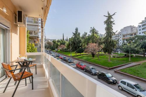 Sunlit 3BDR Family APT, Near Sea & City Center!