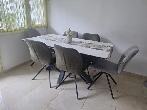 Apartment Karlo