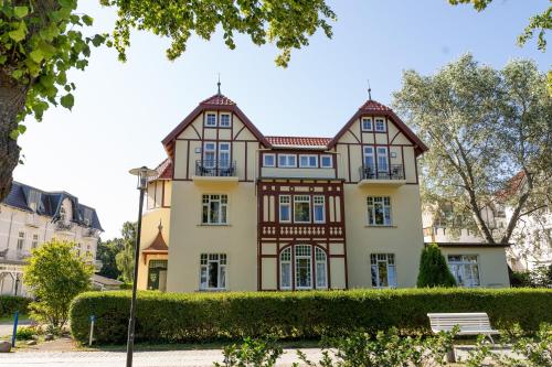 Hotel Haus am Meer Kühlungsborn in direkter Strandlage, Zimmer mit Meer- oder Gartenblick, teils Balkon & Frühstück zubuchbar in historischer Villa photo 22