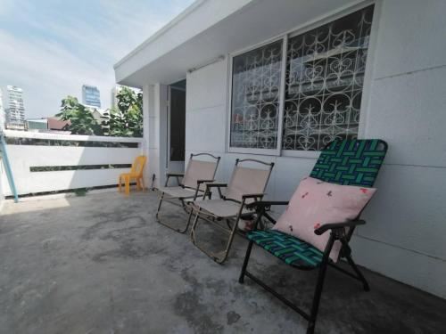 En balkon eller terrasse på monkey king