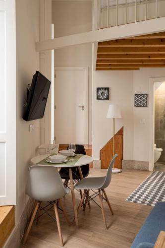Arroios Urban Studio with Mezzanine