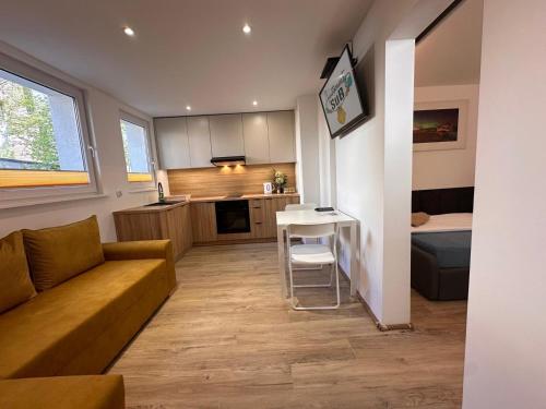 Apartament Szczęśliwa 13