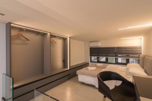 The Elegant Apartment In Pagrati
