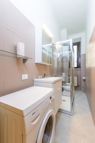 I-Host Spacious 2BR near City Center