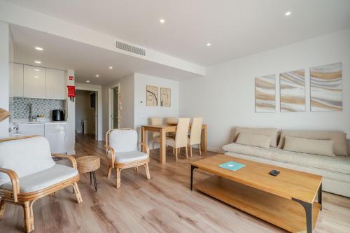 BeGuest Sea View Escape