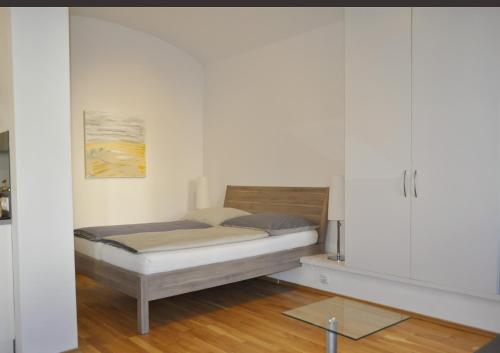Ferienwohnung im Univiertel mit Garten
