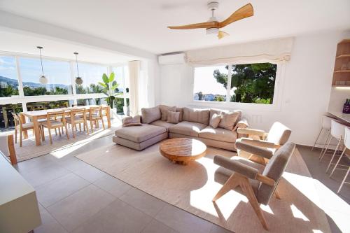 Villa Alegria, Frigiliana Luxury Villa with easy access, private pool and parking HansOnHoliday Rentals