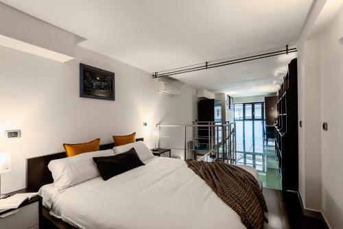 StayEasy Lodi82 - Modern Loft Metro M3 Brenta