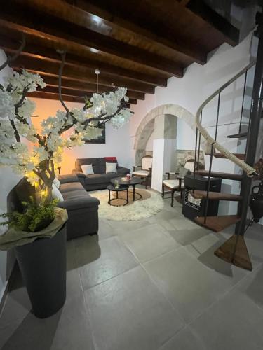 Το Αρχοντικόν