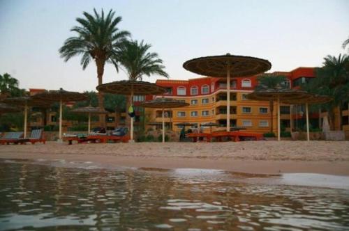 Esplanada beach compound 2 bedroom apt