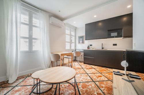 Modern bright - 1Bedroom 1Bath-Malasaña