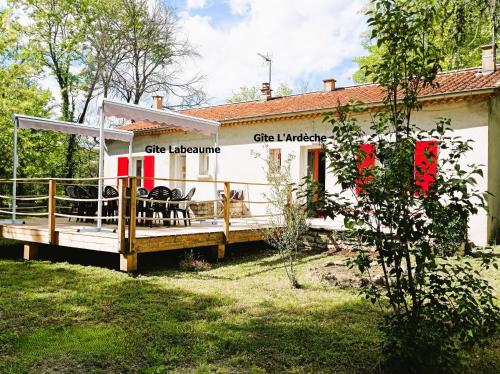 Gîte Bord de Rivière d'Ardèche à Ruoms