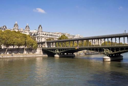 Eiffel Tower Grand Appartement 3 Chambres Panoramique Paris Vue with Parking & AC
