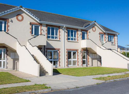 Kilkee Holiday Homes Type A by Trident Holiday Homes
