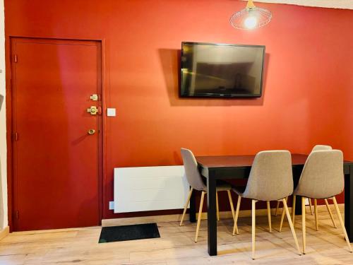 Et tv og/eller underholdning på Studio Cosy
