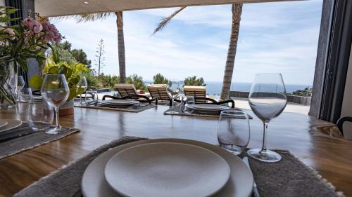Contemporary Villa With Sea View In Hyères