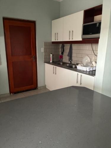 Cuina o zona de cuina de Jalash Self catering accommodation