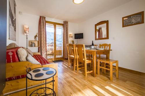 Apartment for 4 - 6 people in Albiez-Montrond