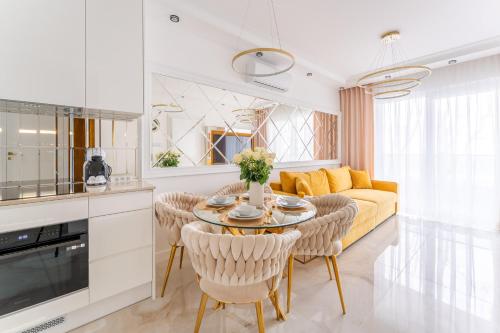 Widok Na Morze Golden by Perłowa Przystań Rent