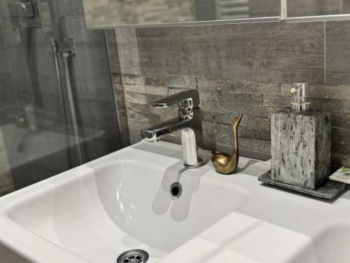 Apartment between the Arc de Triomphe and the Sacr-Cur