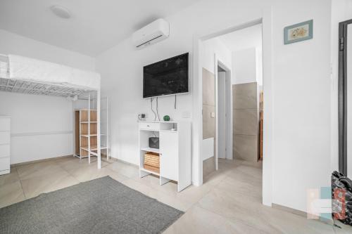 ZU12 Bright & Spacious apartment in Milan - Your Perfect Stay