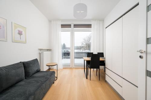 Aleja Krakowska Harmony Apartment by BookingHost