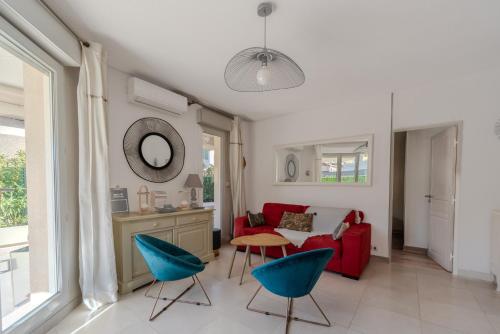 Cannes proche Croisette et plages - 2 pièces avec terrasse, jardin privé et parking