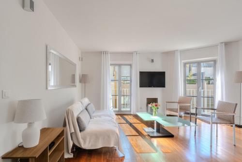Rue d Antibes 2ch, 2 SDB, clim, balcon