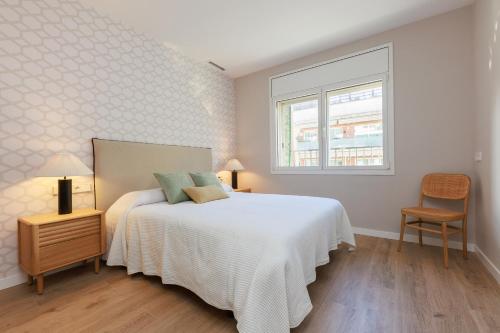 ApartEasy mid-term ONLY for VACATIONS stays, EIXAMPLE CENTER