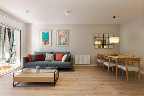 ApartEasy mid-term ONLY for VACATIONS stays, EIXAMPLE CENTER