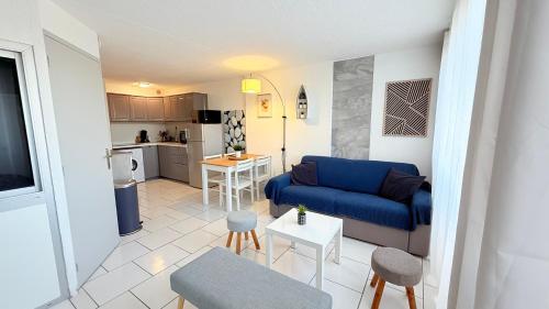 Appartement 6 personnes avec piscine secteur Richelieu, à 400m de la plage et à 650m du centre port