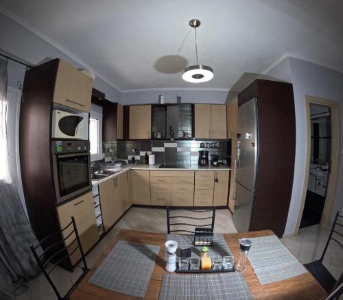 Christoffer Mpournazi Penthouse