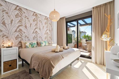 Estepona Apartment at Sunset Golf - Pool And Parking