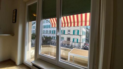Large Apartment 7 minutes walking to Train station