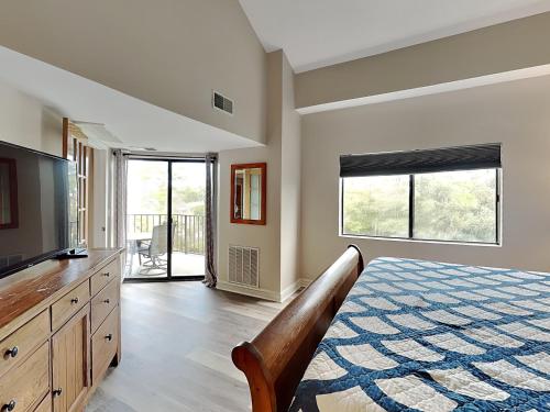 Forest Beach Villa 411 photo 80