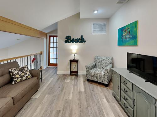 Forest Beach Villa 411 photo 81