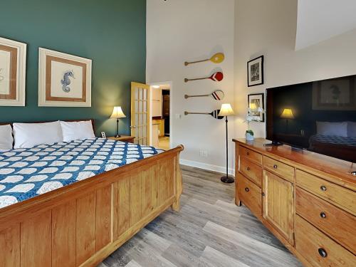 Forest Beach Villa 411 photo 85