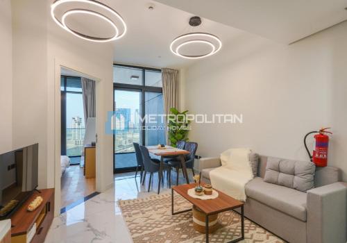 Modern 1BR with Balcony, Walk to Galleria, ADGM and Cleveland Clinic