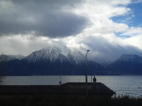 Appartamento fronte lago panoramico