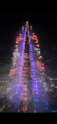 Private Room in High Rise Burj Vista with Burj Khalifa View