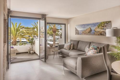 Cala dOr Marina Luxury Apartment