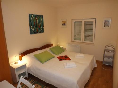 Arielle TWO BEDROOM APARTMENT IN LAPAD