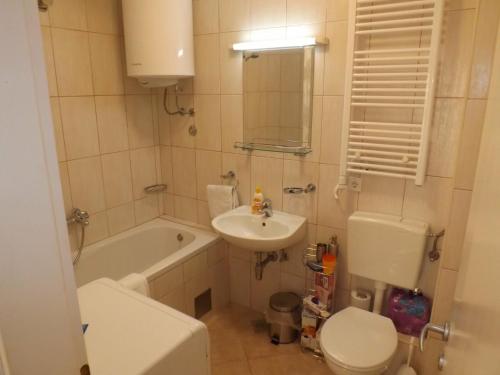 Arielle TWO BEDROOM APARTMENT IN LAPAD