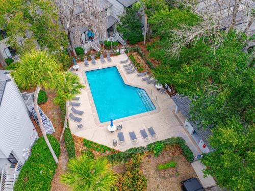 5-Min Walk to Beach - Coligny - Pool - OceanBreeze photo 9