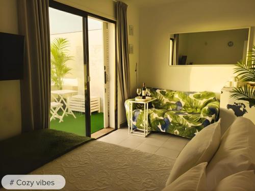 -`ღ´- Couples' Paradise. Insta-worthy Ocean Views.