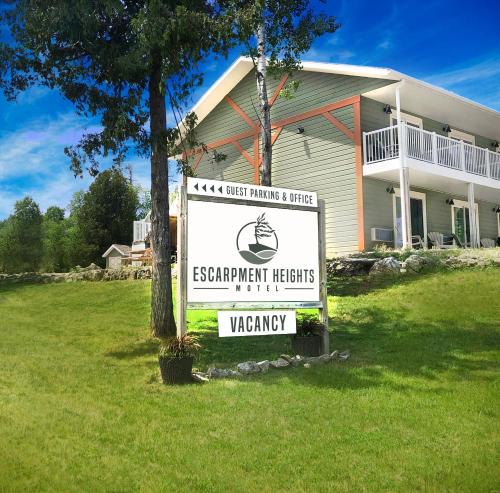 Escarpment Heights Motel
