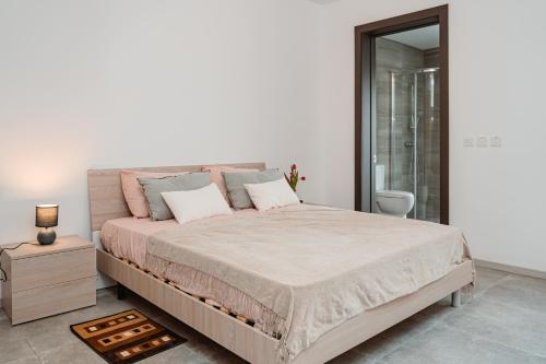 Designer 2Bedroom and 2Bath apartments by Beyond Air Near Sea Retreat!