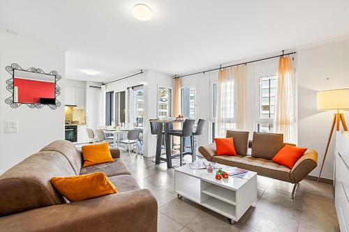 Locarno Centro Apartment 2BR with Private Garage - Happy Rentals